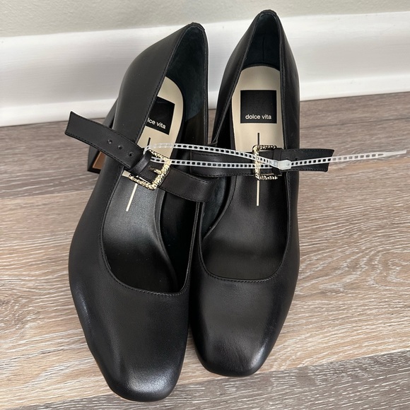 Dolce Vita Lakota Heels - Picture 5 of 8